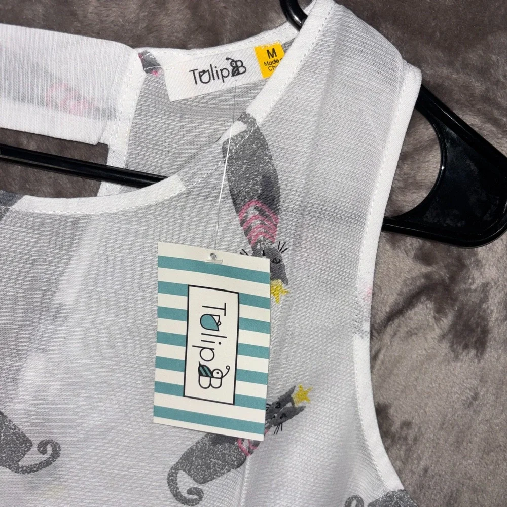 Tulip B Tank Top Womens‎ Medium White Cat Queen Princess Print Cotton Button Up